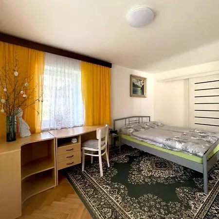 Apartament Karla *